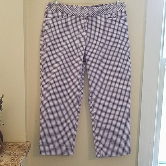 Talbots Size 10 Capri pants - Picture 1 of 3